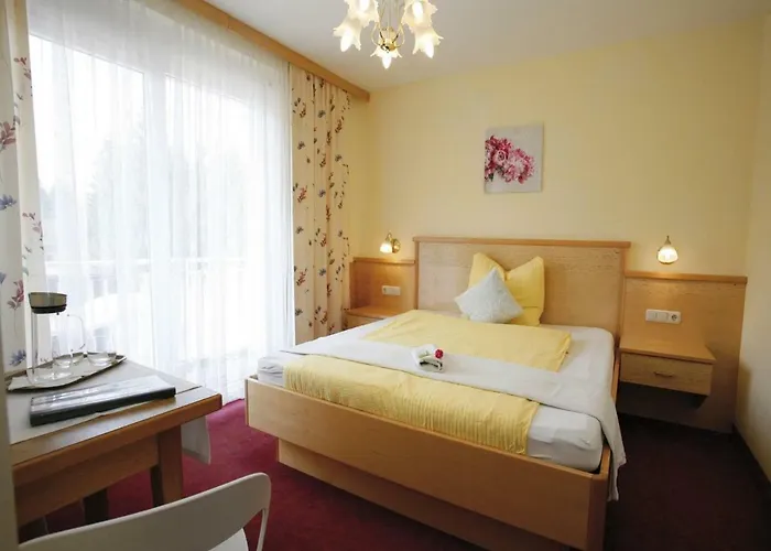 凯瑟琳旅馆 3* 圣卡荐